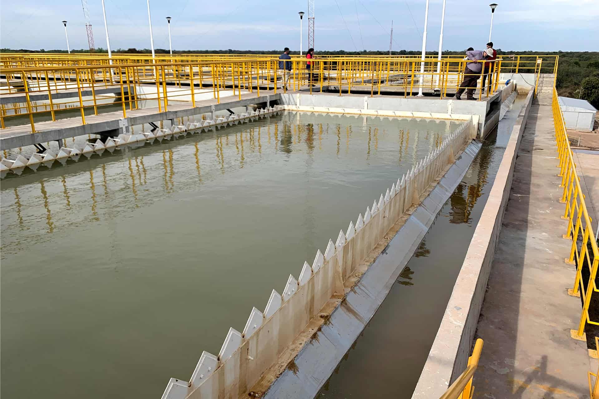 Montaje de Equipos Mecánicos para Sistema de Tratamiento de Efluentes Cloacales